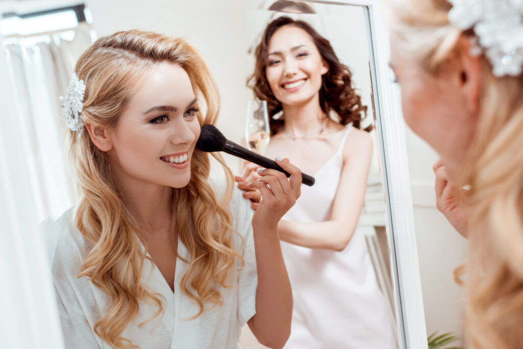 Get Glowing Skin and Shiny Hair with Expert Beauty Services